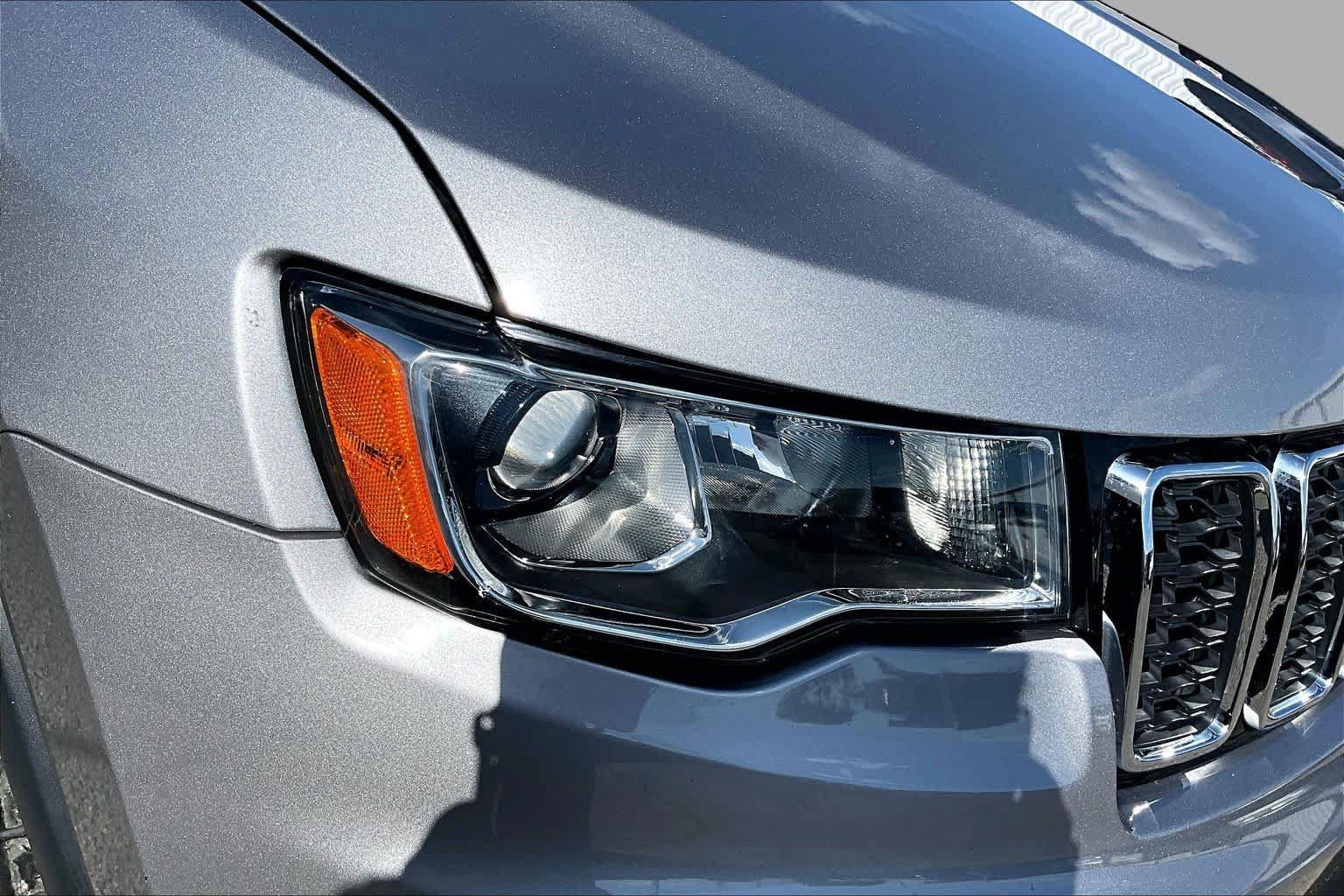 Used 2018 Jeep Grand Cherokee Limited RWD image 27