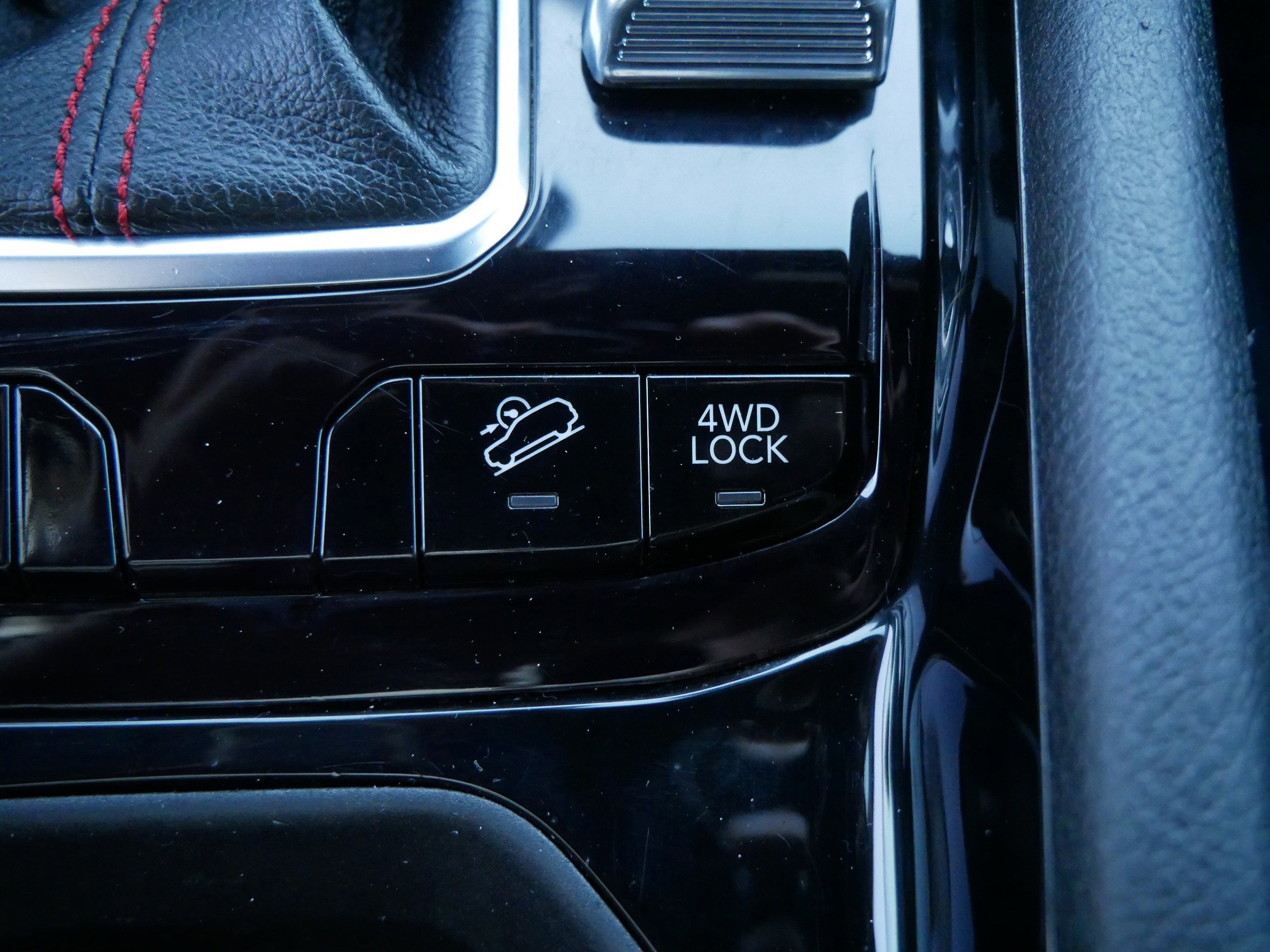 Used 2023 Jeep Compass Trailhawk image 30