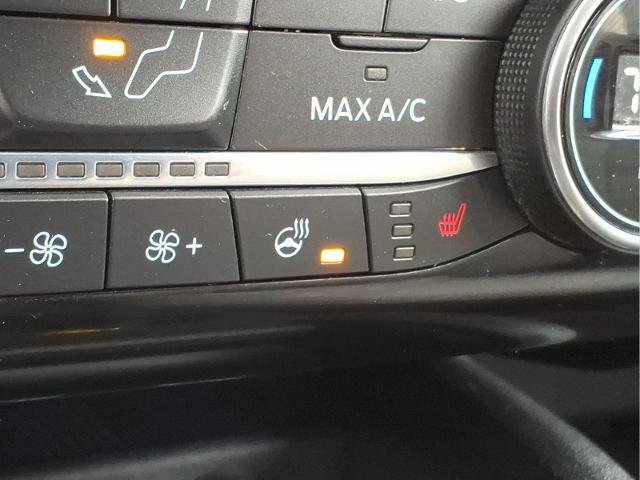 Certified 2021 Ford Escape SE w/ SE Sport Appearance Package image 21