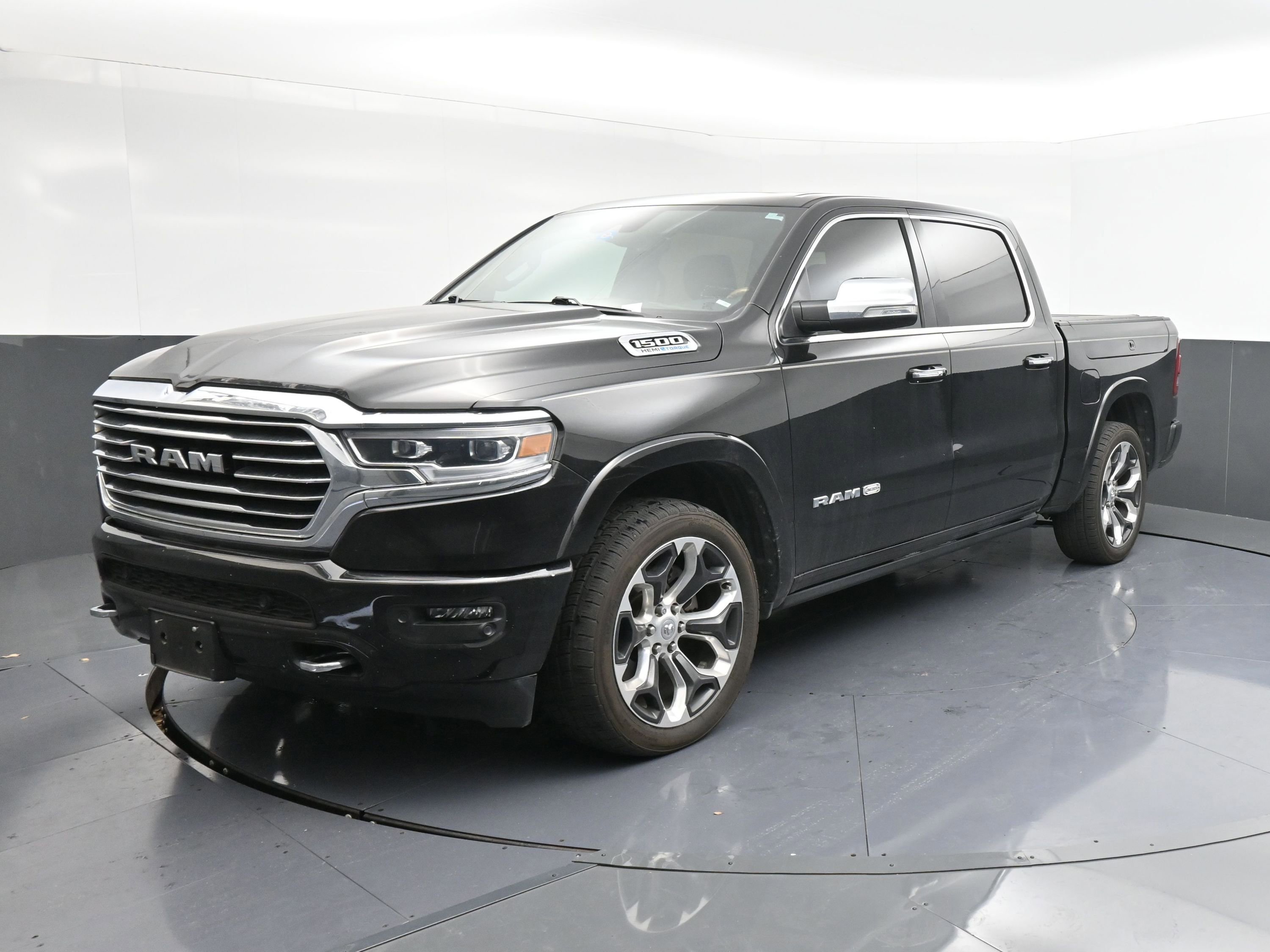 Used 2022 RAM 1500 Limited image 4