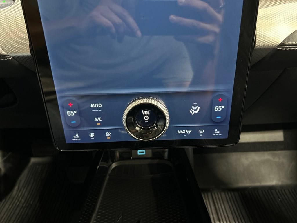 Certified 2022 Ford Mustang Mach-E Select w/ Comfort/Technology Package AWD/4WD image 24