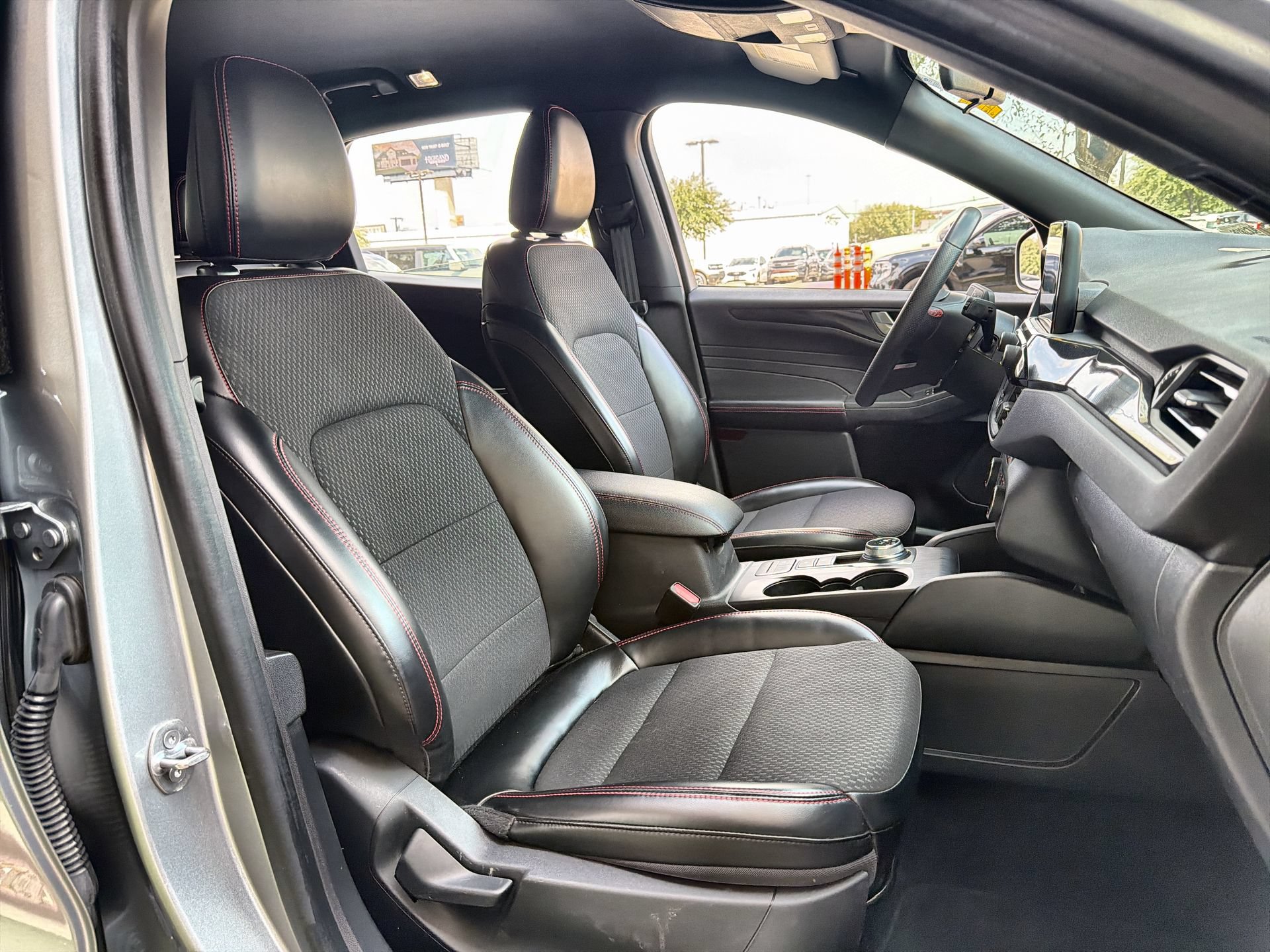 Certified 2024 Ford Escape ST-Line FWD image 23