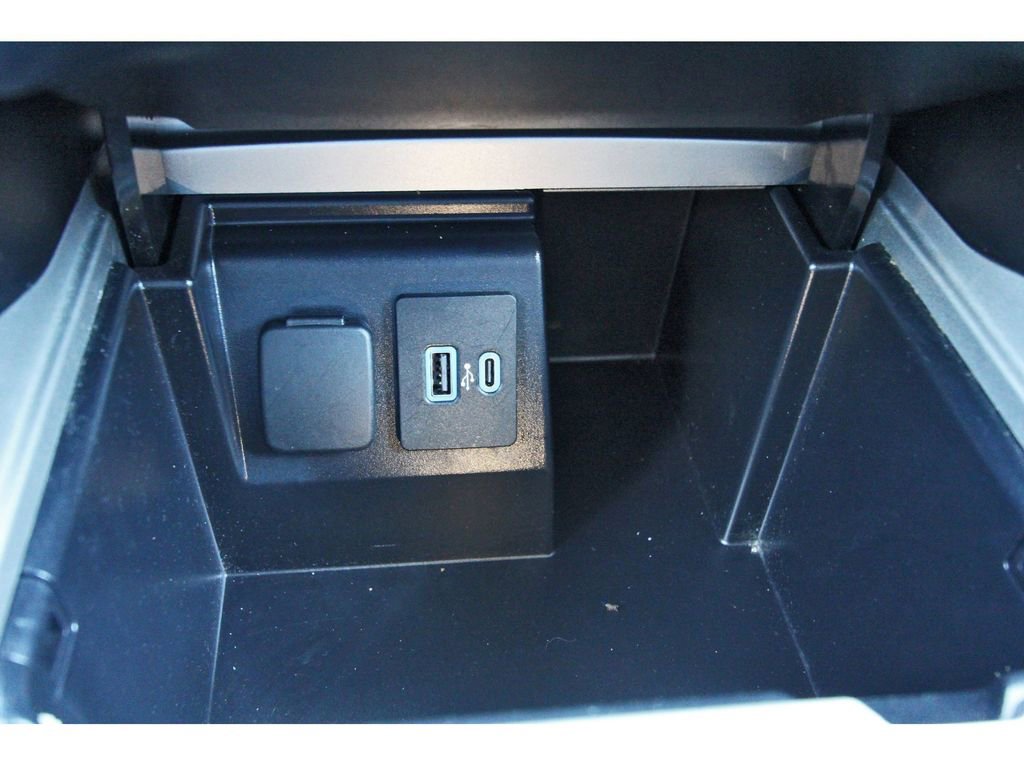 Certified 2023 Ford Explorer XLT w/ Equipment Group 202A image 28