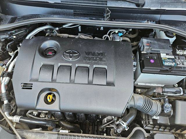 Used 2018 Toyota C-HR XLE FWD image 21