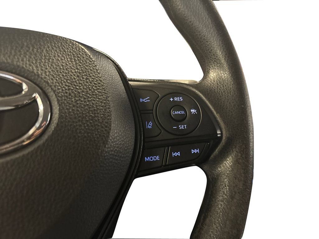 Used 2022 Toyota RAV4 XLE AWD/4WD image 34