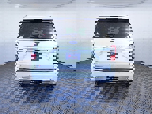 Certified 2018 Ford Expedition Platinum image 3