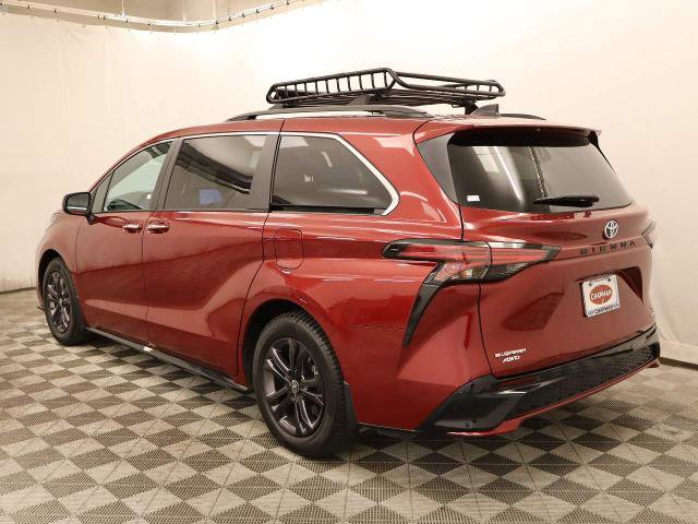 Used 2024 Toyota Sienna XSE w/ XSE Plus Package AWD/4WD image 8