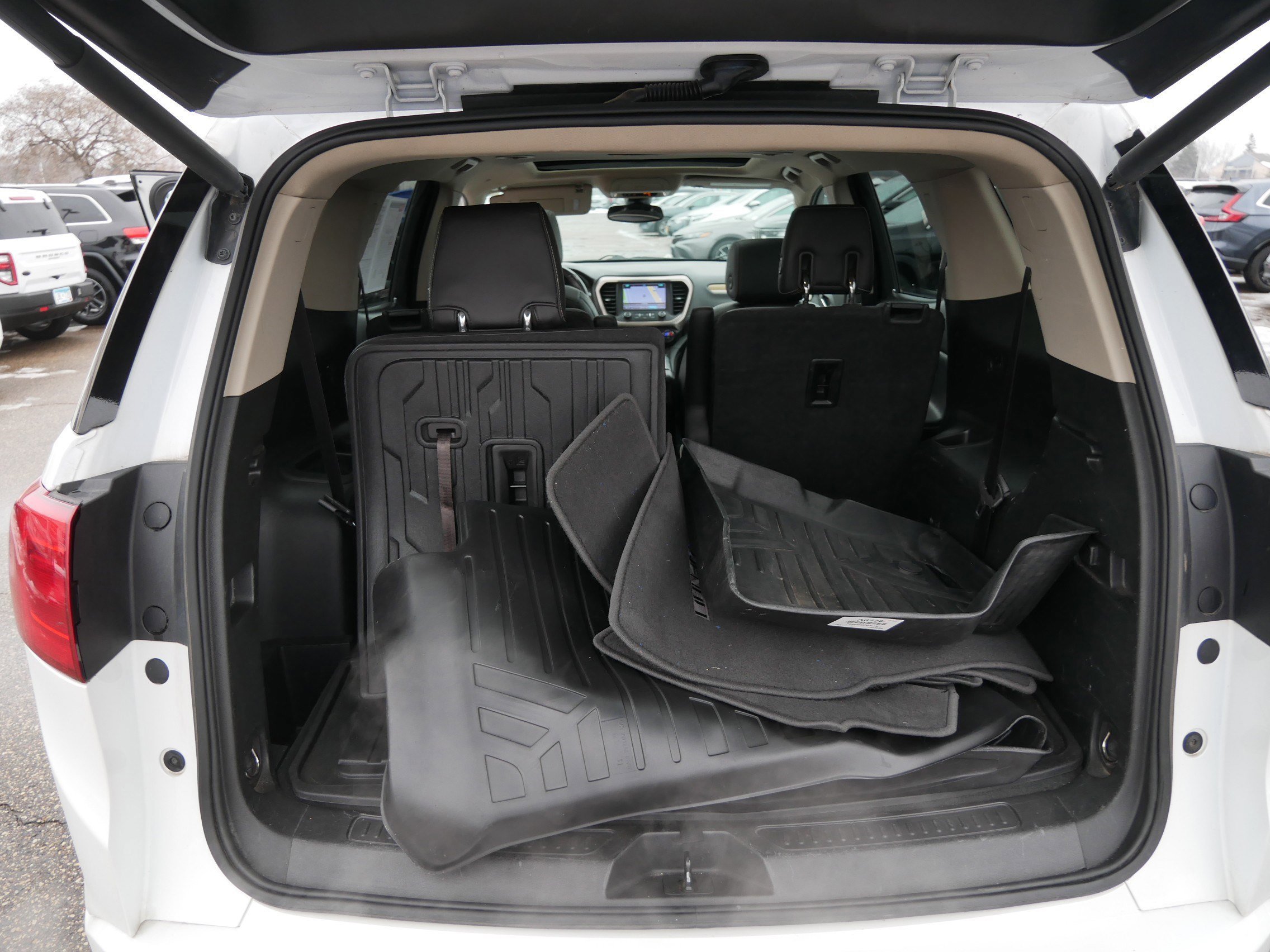 Used 2018 GMC Acadia Denali w/ Technology Package image 18