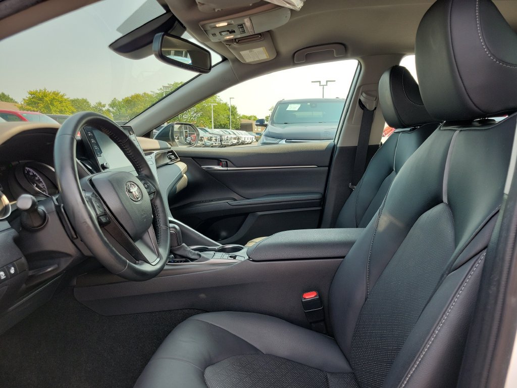 Used 2023 Toyota Camry XSE w/ Cold Weather Package FWD image 19