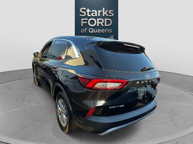 Certified 2023 Ford Escape Active AWD/4WD image 2