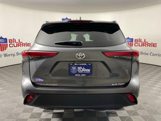 Used 2020 Toyota Highlander XLE image 4