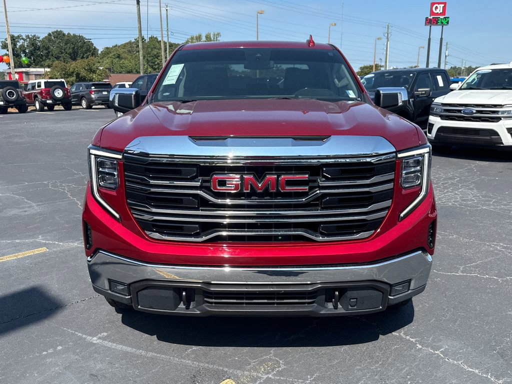 Used 2023 GMC Sierra 1500 SLT w/ SLT Premium Package AWD/4WD image 8