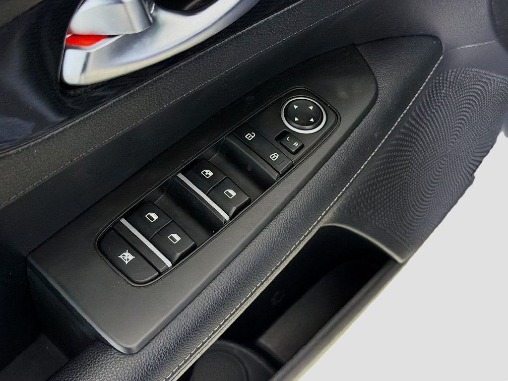 Used 2023 Kia Forte GT-Line w/ GT-Line Premium Package FWD image 21
