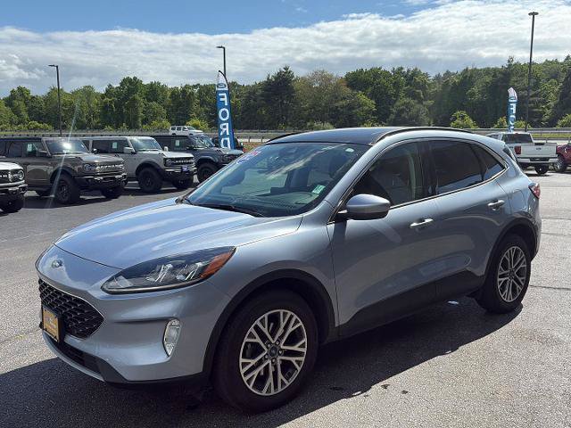 Certified 2022 Ford Escape SEL w/ Technology Package AWD/4WD image 3