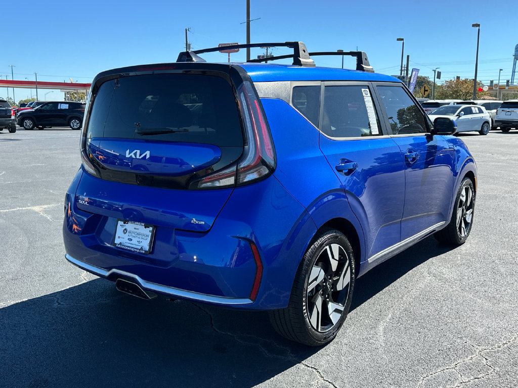 Used 2023 Kia Soul GT-Line w/ GT-Line Technology Package FWD image 7