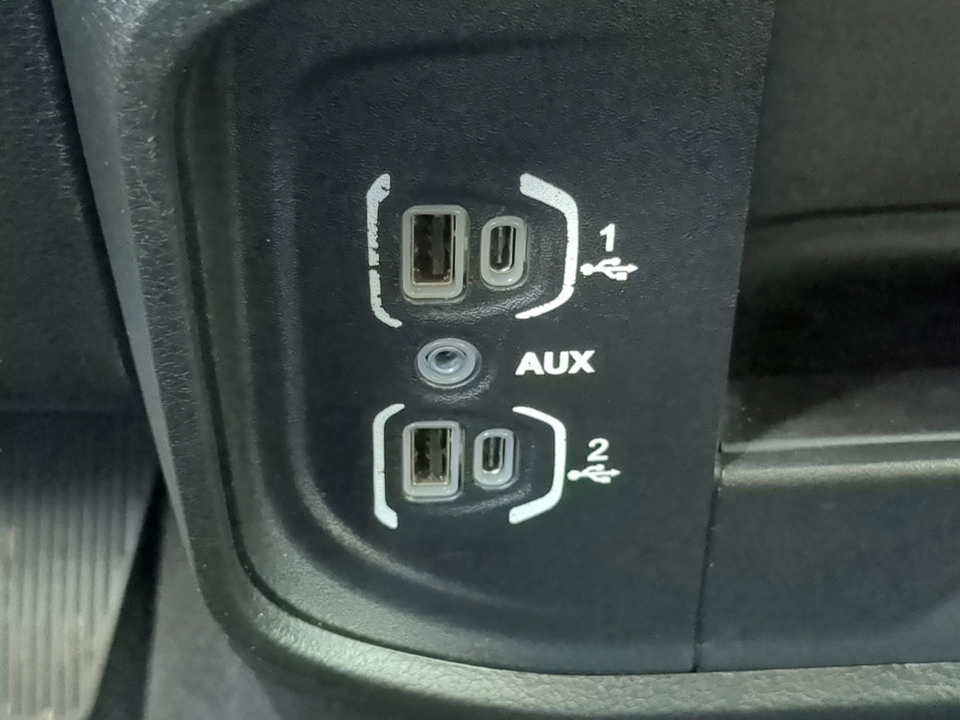 Used 2024 RAM 2500 Big Horn AWD/4WD image 60