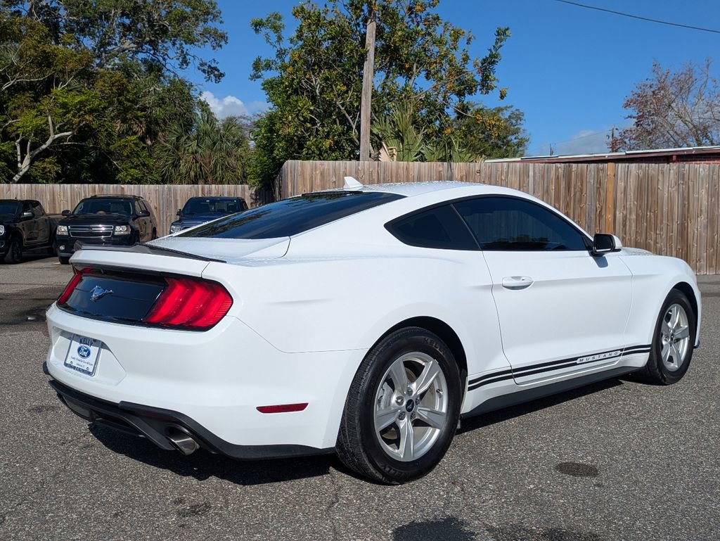 Certified 2022 Ford Mustang Coupe RWD image 6