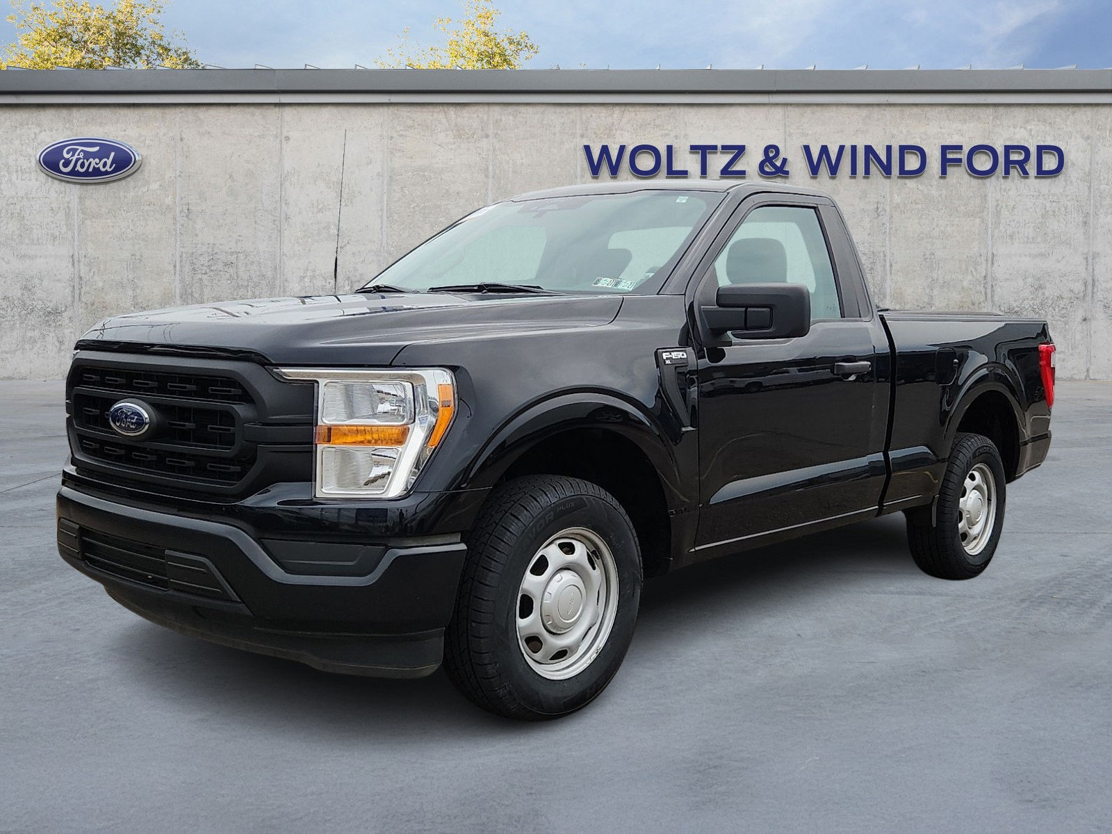 Certified 2022 Ford F150 XL RWD image 3