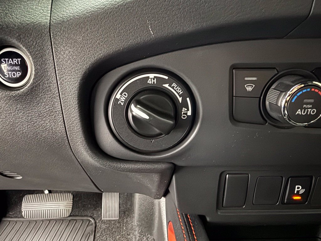 Used 2024 Nissan Frontier PRO-4X w/ Technology Package AWD/4WD image 28