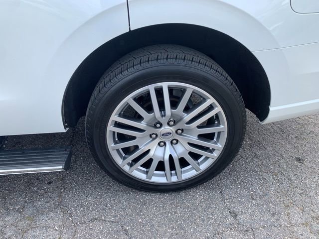Certified 2024 Ford Expedition Platinum image 39