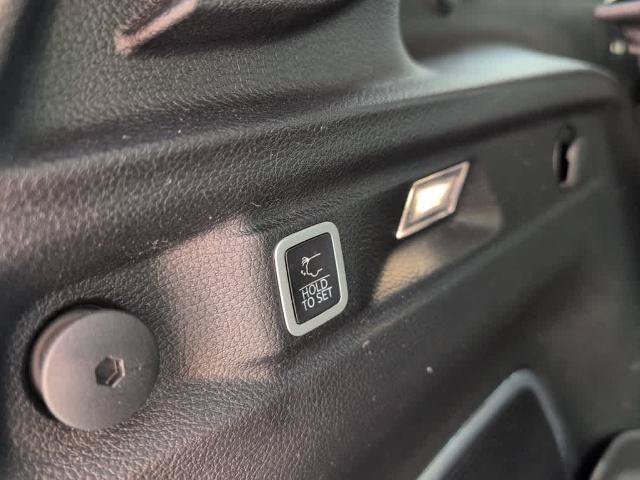 Used 2021 Jeep Grand Cherokee L Limited AWD/4WD image 11