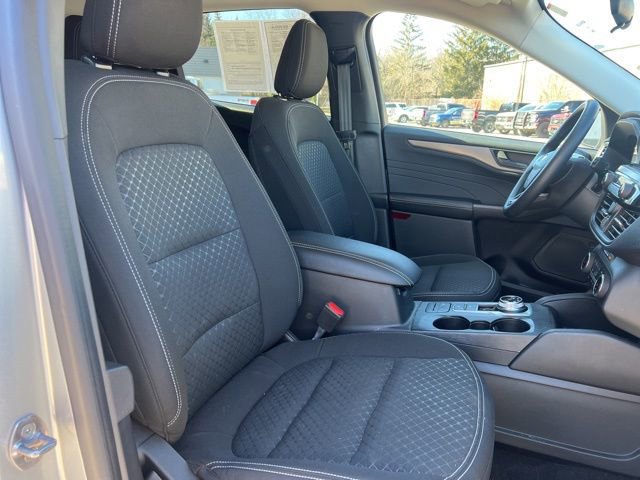 Certified 2024 Ford Escape Active w/ Cold Weather Package image 10