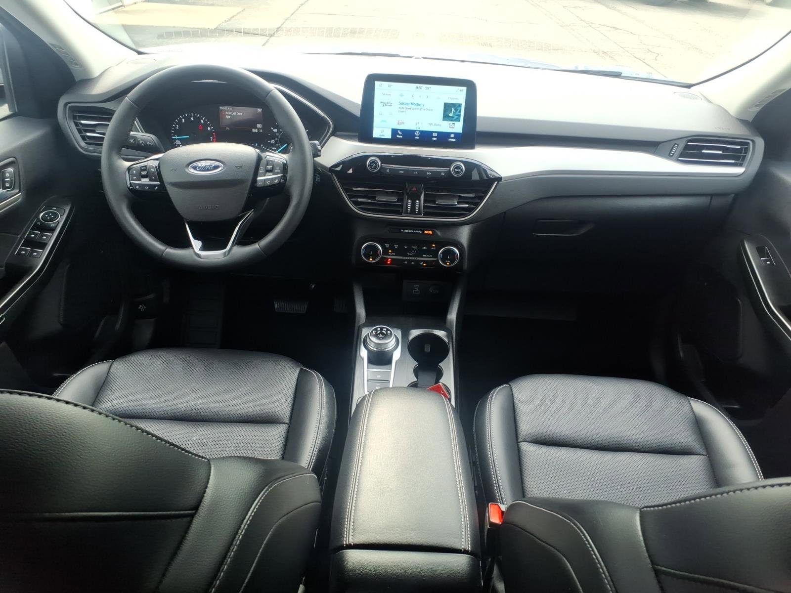 Certified 2022 Ford Escape SEL AWD/4WD image 10