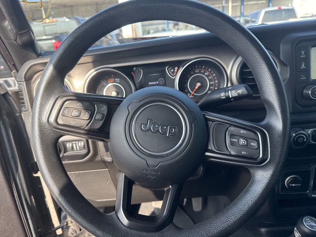 Used 2018 Jeep Wrangler Unlimited Sport image 9