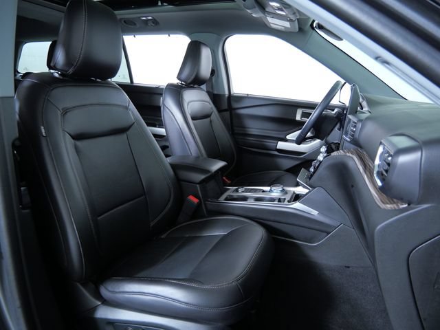 Certified 2023 Ford Explorer Limited w/ Limited Technology Package AWD/4WD image 11