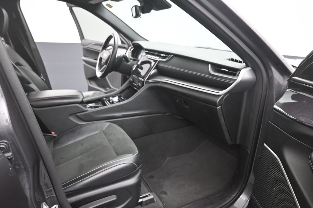 Used 2021 Jeep Grand Cherokee L Laredo AWD/4WD image 14