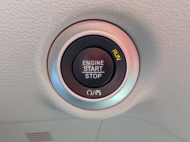 Used 2023 Chrysler Voyager LX FWD image 17