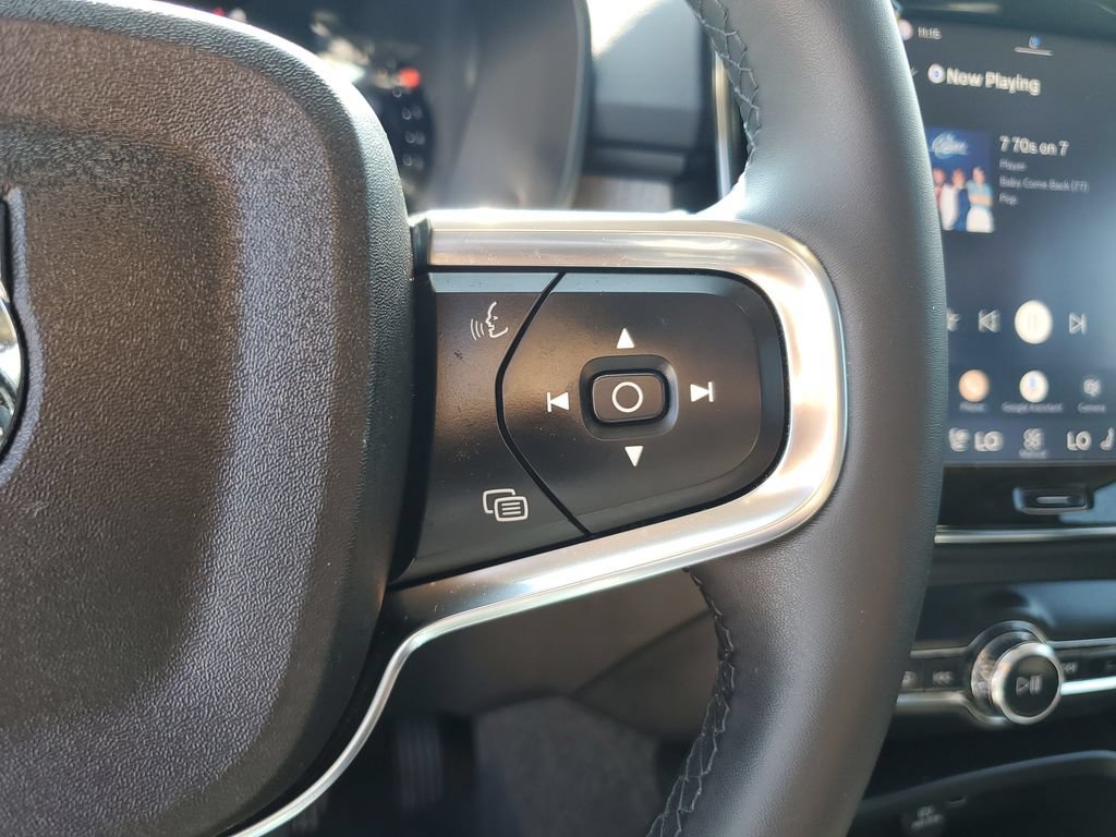 Used 2023 Volvo XC40 B5 Plus w/ Driver Assist Package AWD/4WD image 22