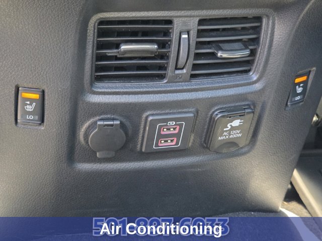 Used 2024 Nissan Titan PRO-4X w/ Pro-4x Convenience Package AWD/4WD image 15