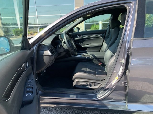 Used 2019 Honda Accord Sport image 9