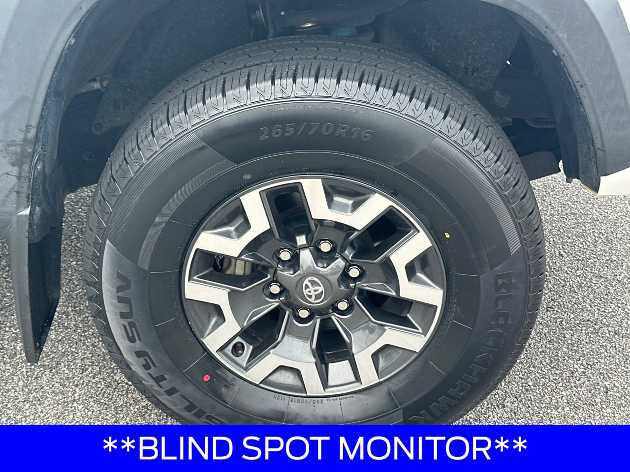 Used 2022 Toyota Tacoma TRD Off-Road w/ Technology Package AWD/4WD image 14