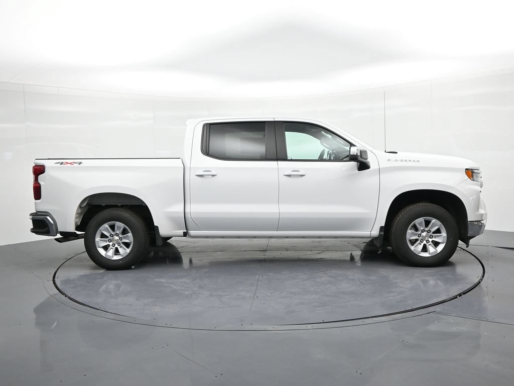 Used 2025 Chevrolet Silverado 1500 LT AWD/4WD image 4