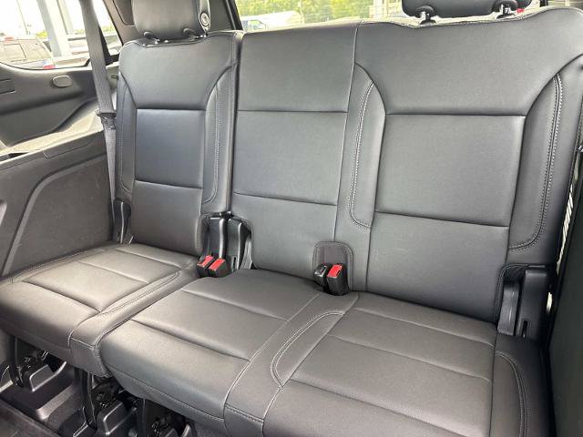 Used 2023 Chevrolet Tahoe Z71 w/ Luxury Package AWD/4WD image 16