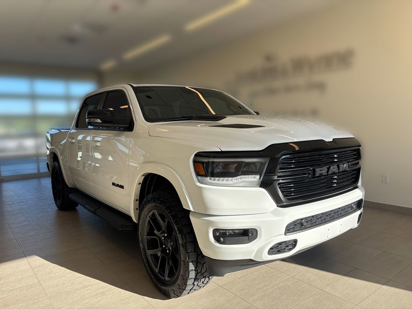Used 2021 RAM 1500 Laramie AWD/4WD image 4