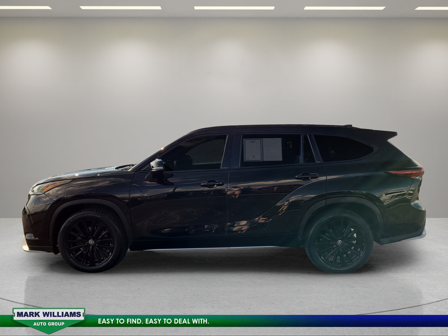Used 2024 Toyota Highlander XSE AWD/4WD image 7