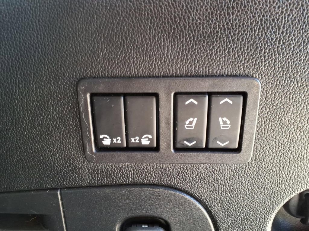 Used 2019 Chevrolet Tahoe LT image 17