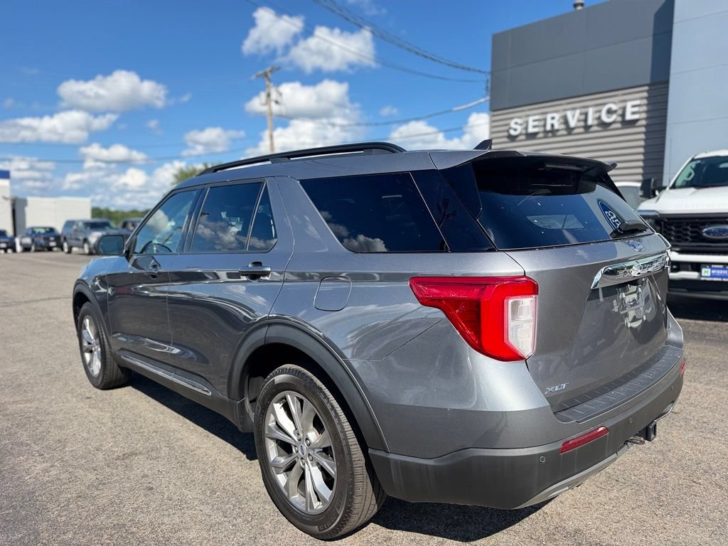 Certified 2023 Ford Explorer XLT w/ Equipment Group 202A AWD/4WD image 5