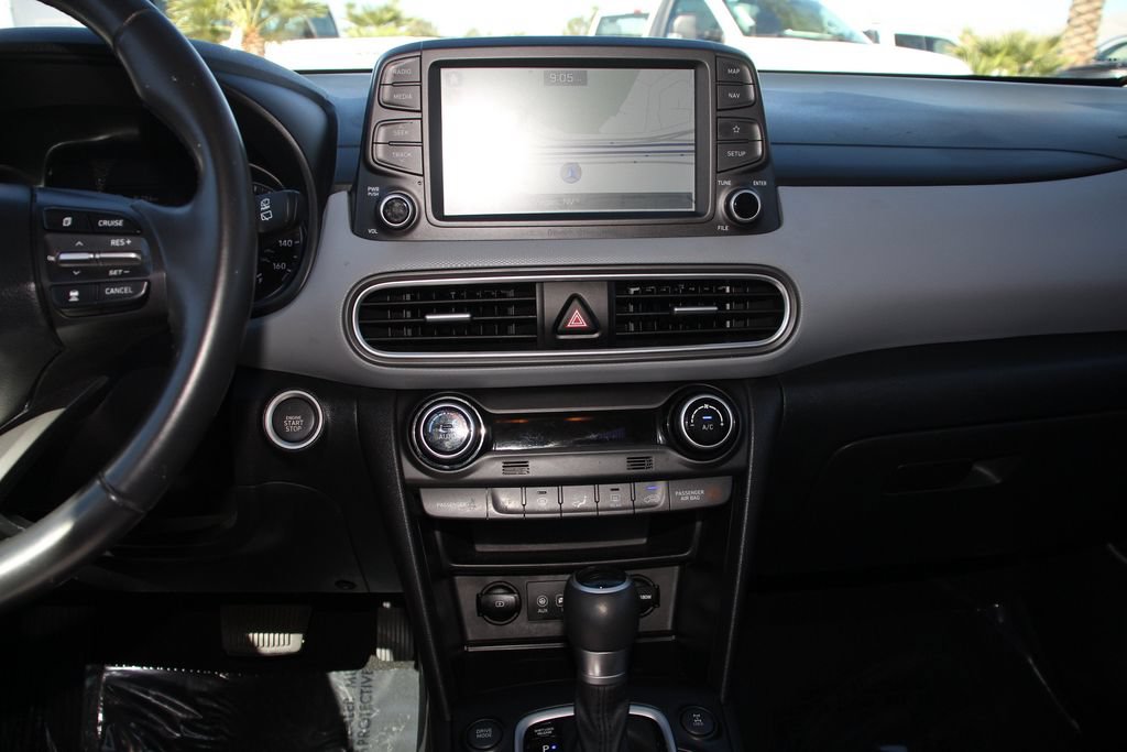 Used 2021 Hyundai Kona Ultimate w/ Cargo Package AWD/4WD image 18