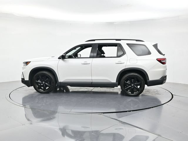 Used 2025 Honda Pilot Black Edition image 7