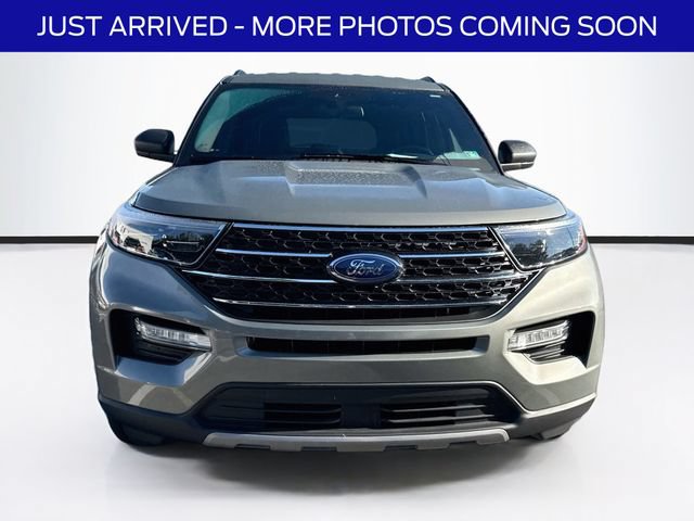 Certified 2020 Ford Explorer XLT w/ Equipment Group 202A AWD/4WD image 2