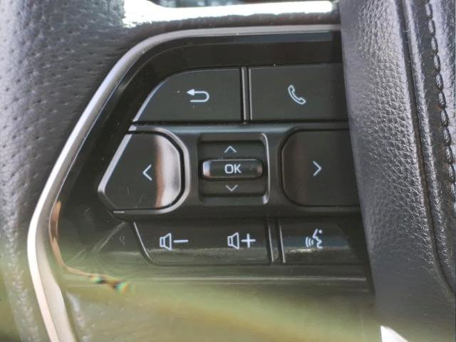 Used 2024 Toyota Sequoia Limited w/ TRD Off-Road Package AWD/4WD image 32