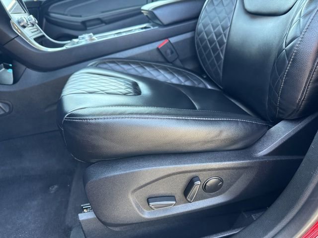 Certified 2024 Ford Edge Titanium AWD/4WD image 18