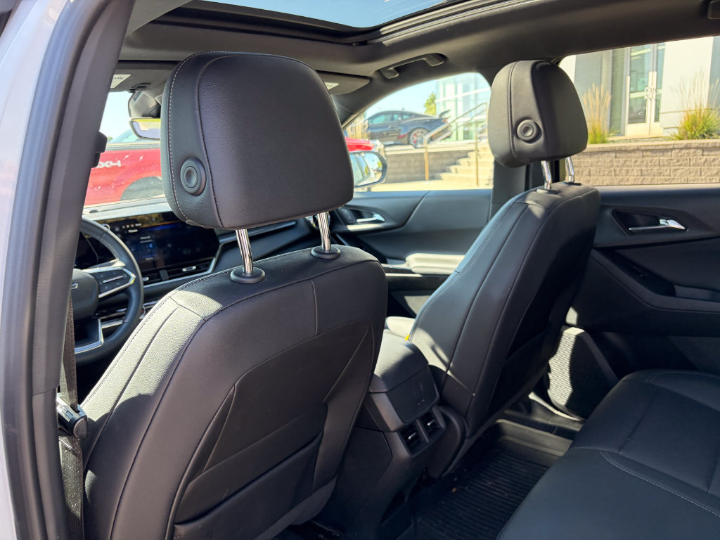 Used 2025 Chevrolet Equinox LT w/ Convenience Package II AWD/4WD image 14