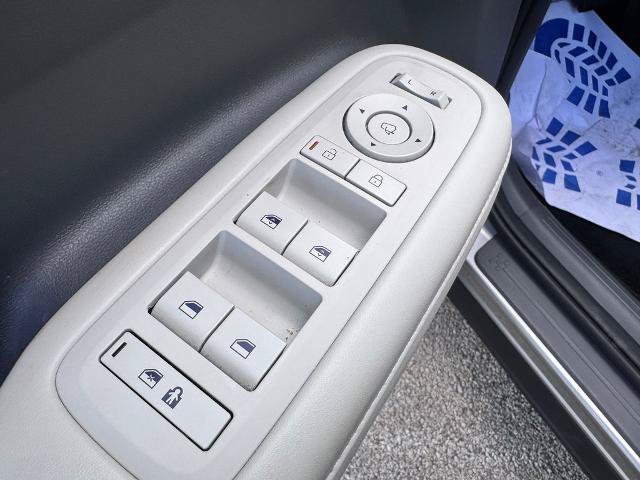 Used 2024 Hyundai Santa Fe Limited AWD/4WD image 23