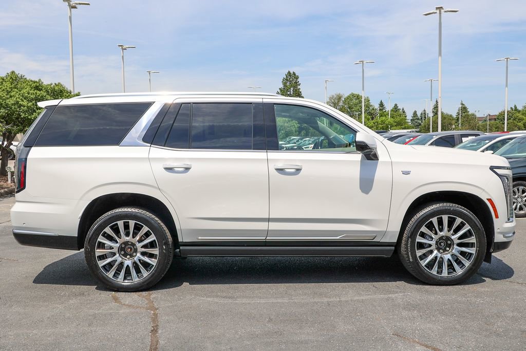Used 2025 Cadillac Escalade Premium Luxury Platinum AWD/4WD image 26