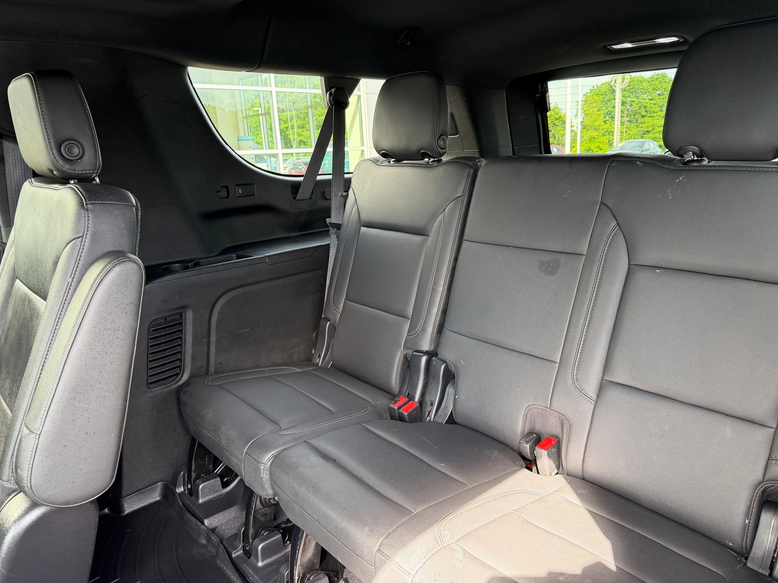 Used 2021 Chevrolet Suburban Z71 w/ Rear Media and Nav Package AWD/4WD image 16